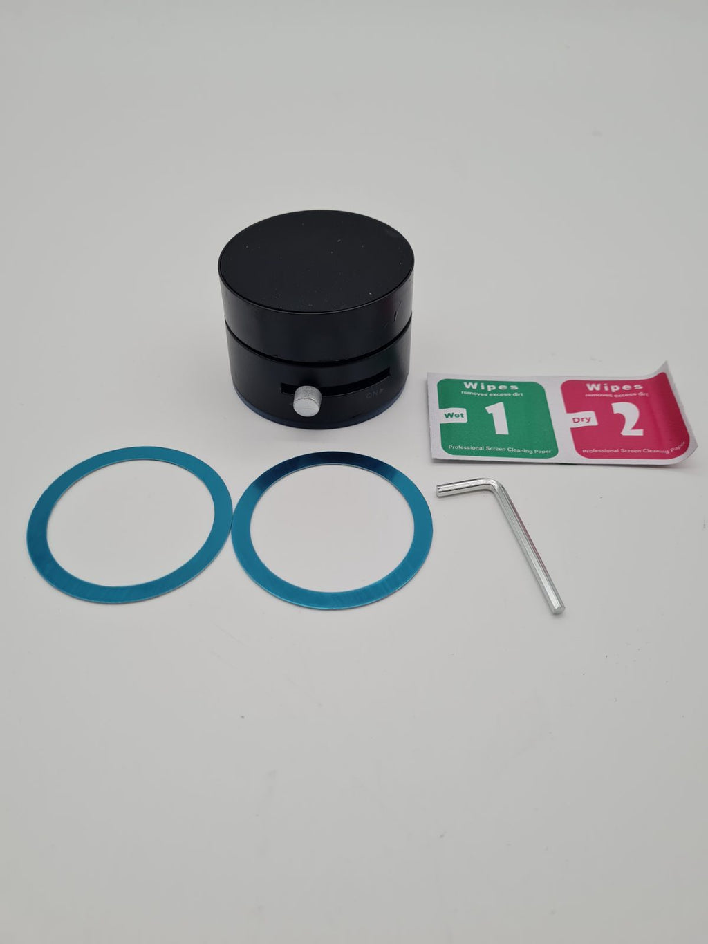 Foldable Magnetic Vacuum Suction Phone Holder — photograph 2