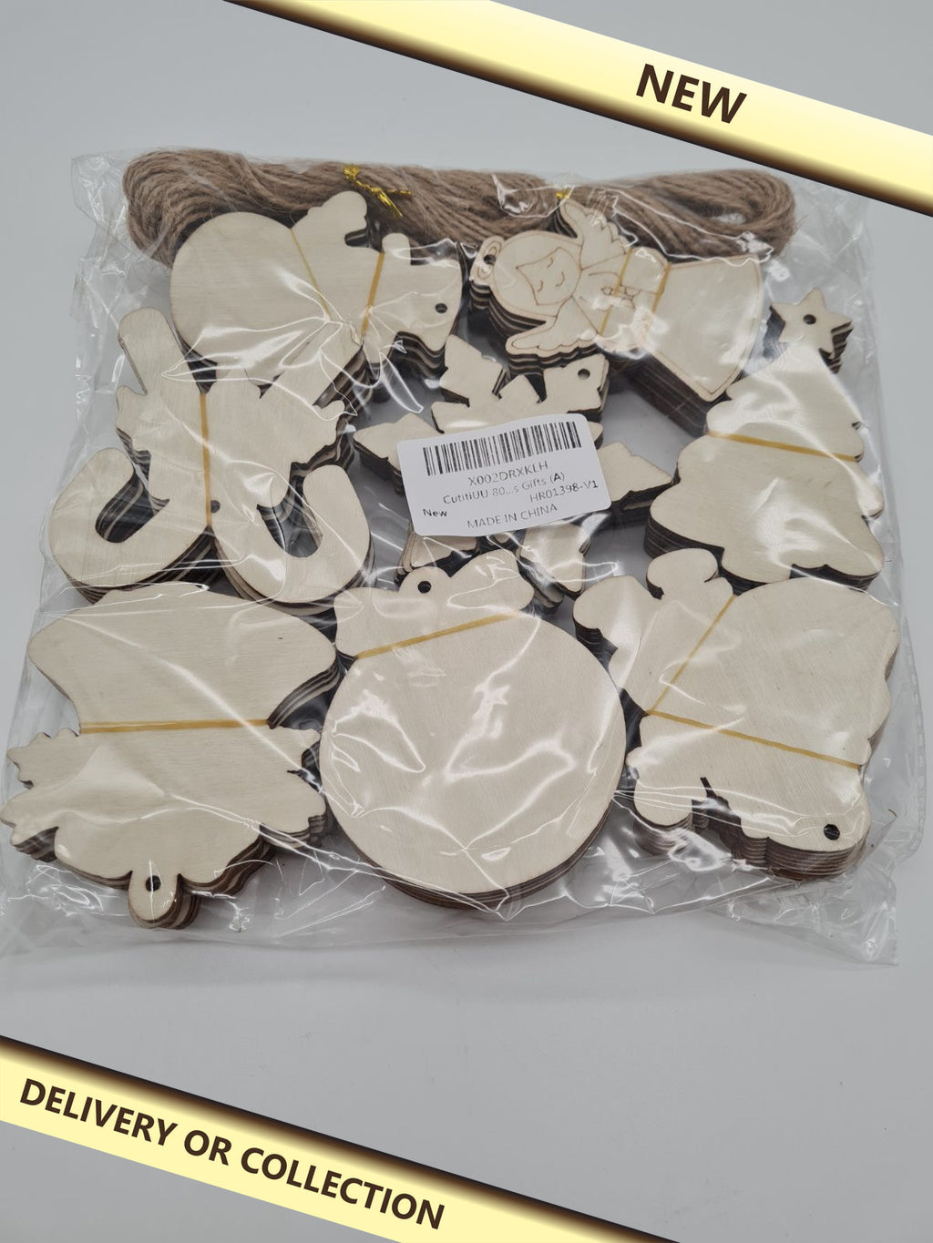 Assorted Wooden Christmas Hanging Decorations Set — photograph 1 — New; auction delivery information shown on image