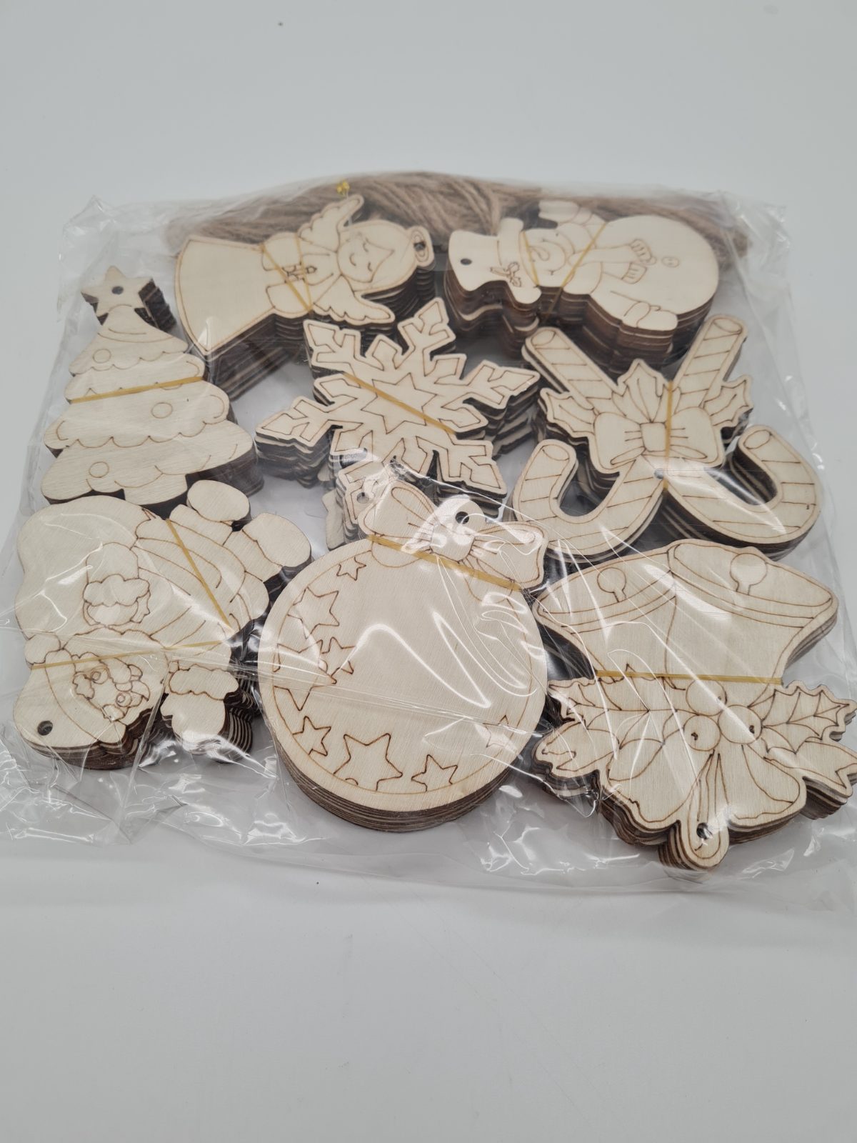 Assorted Wooden Christmas Hanging Decorations Set — photograph 2