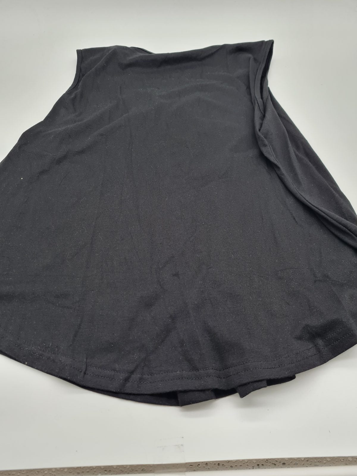 Sleeveless pleated-front top size XL — photograph 2