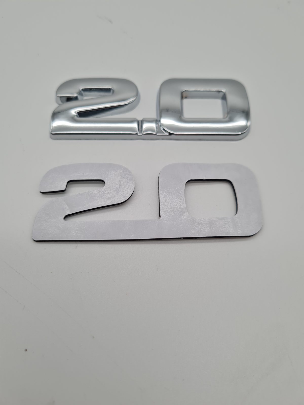 2.0 Car Adhesive Badge Emblem — photograph 1