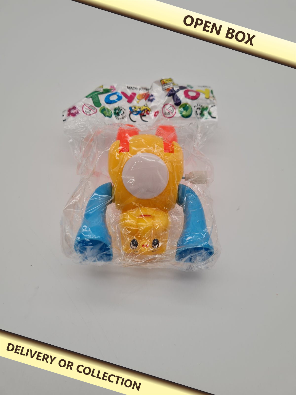 Plastic Toy hippos 5 pack — photograph 1 — Open box; auction delivery information shown on image