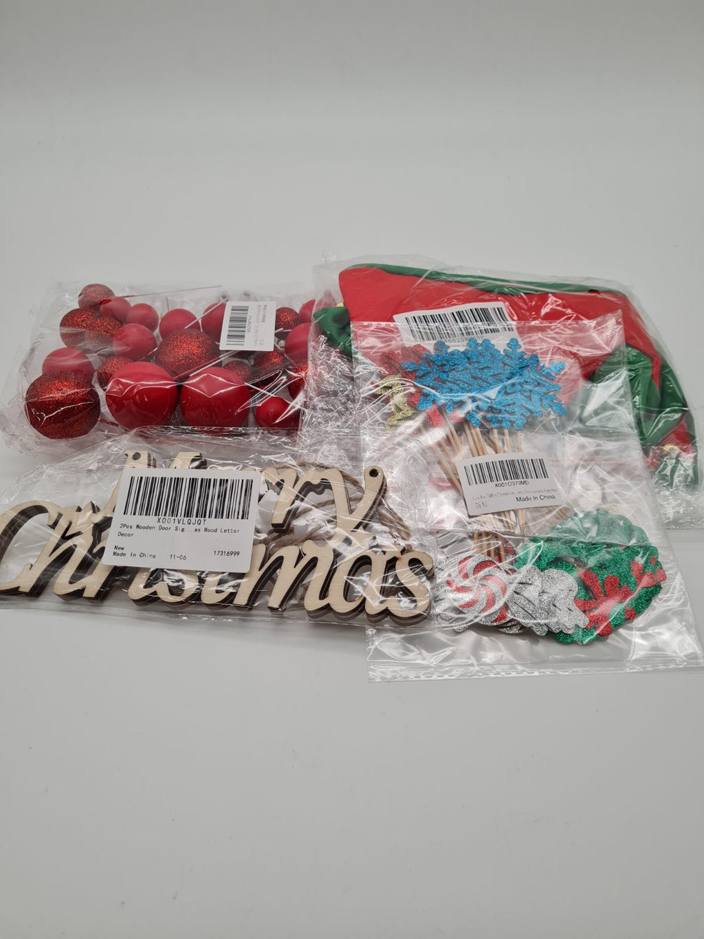 Bundles of 4 Christmas Decorations items. — photograph 1