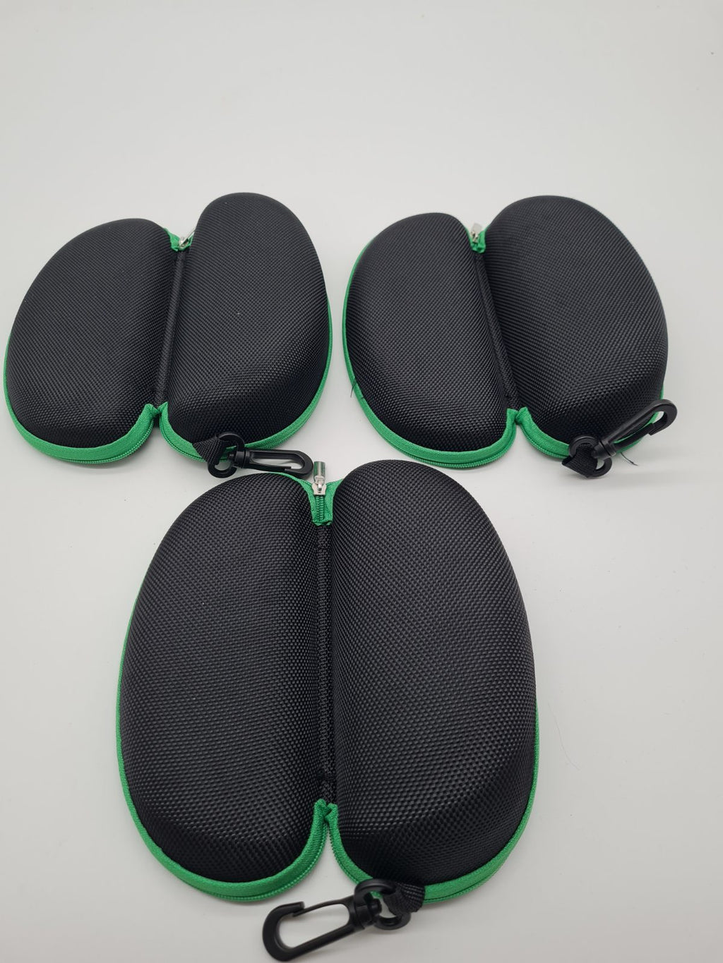 Set of 3 Zip-Up Protective Glasses Cases — photograph 1