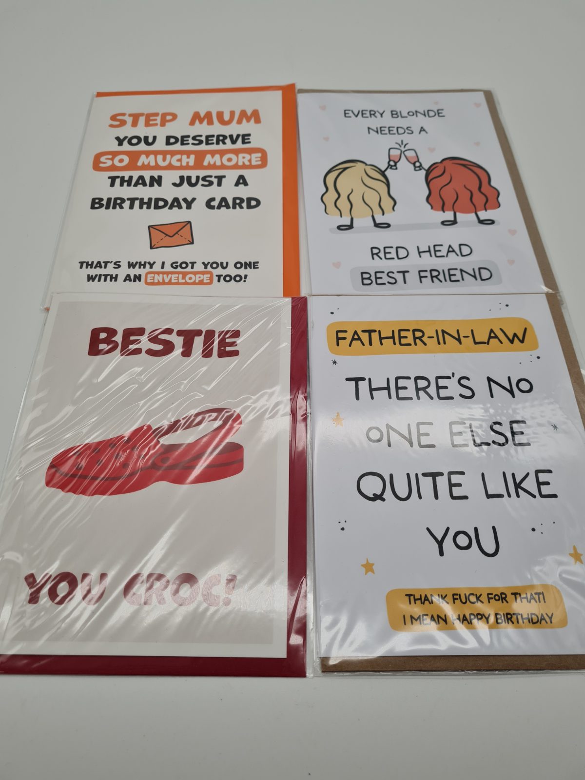 Pack of 9 different greeting cards — photograph 2