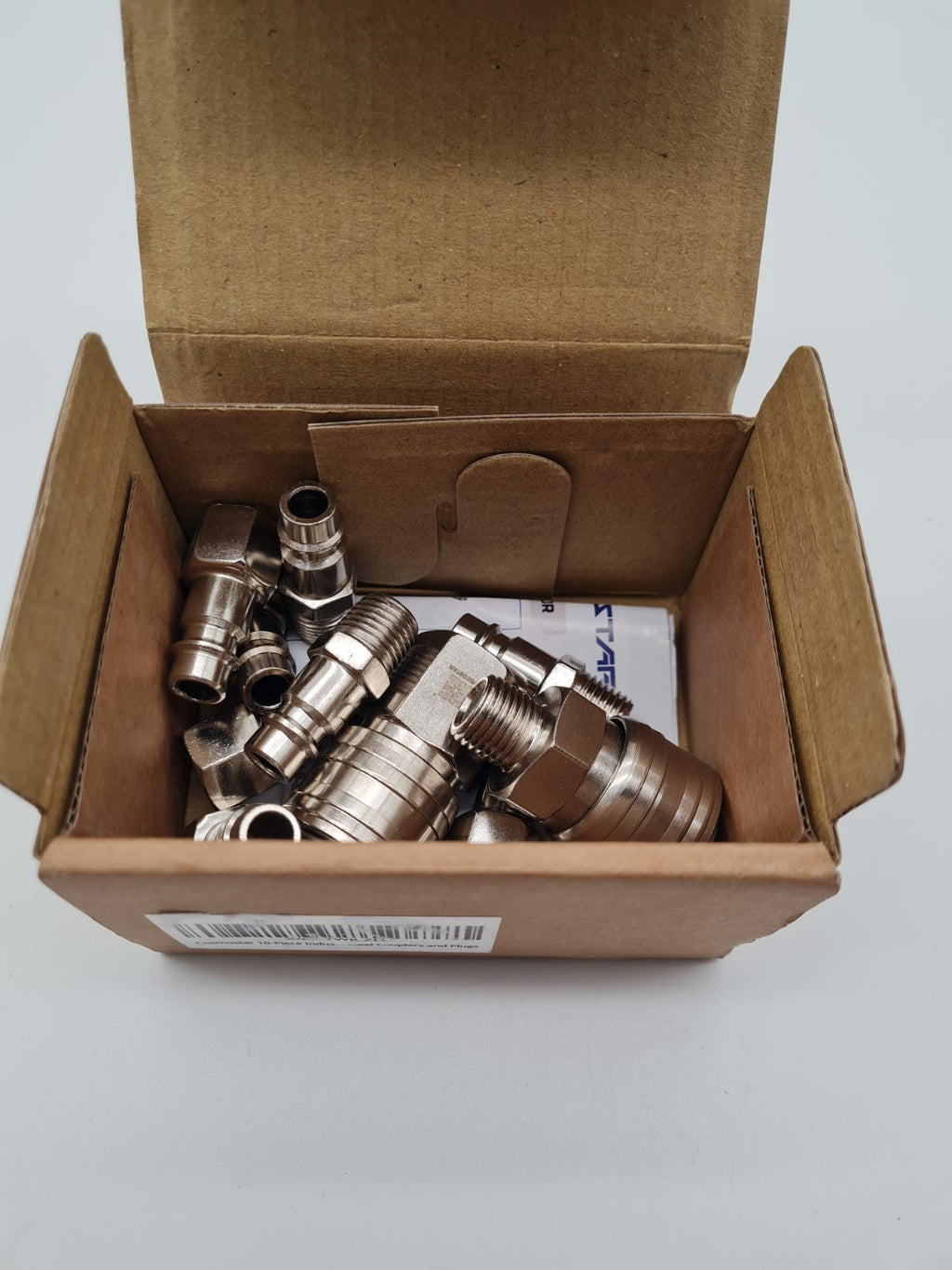 10-Piece Pneumatic Quick-Release Coupler and Plug Set — photograph 2