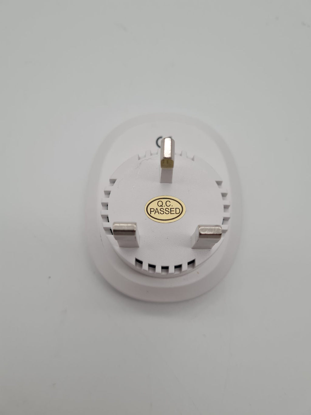 Plug-In Ultrasonic Pest Repeller 4 pack — photograph 2