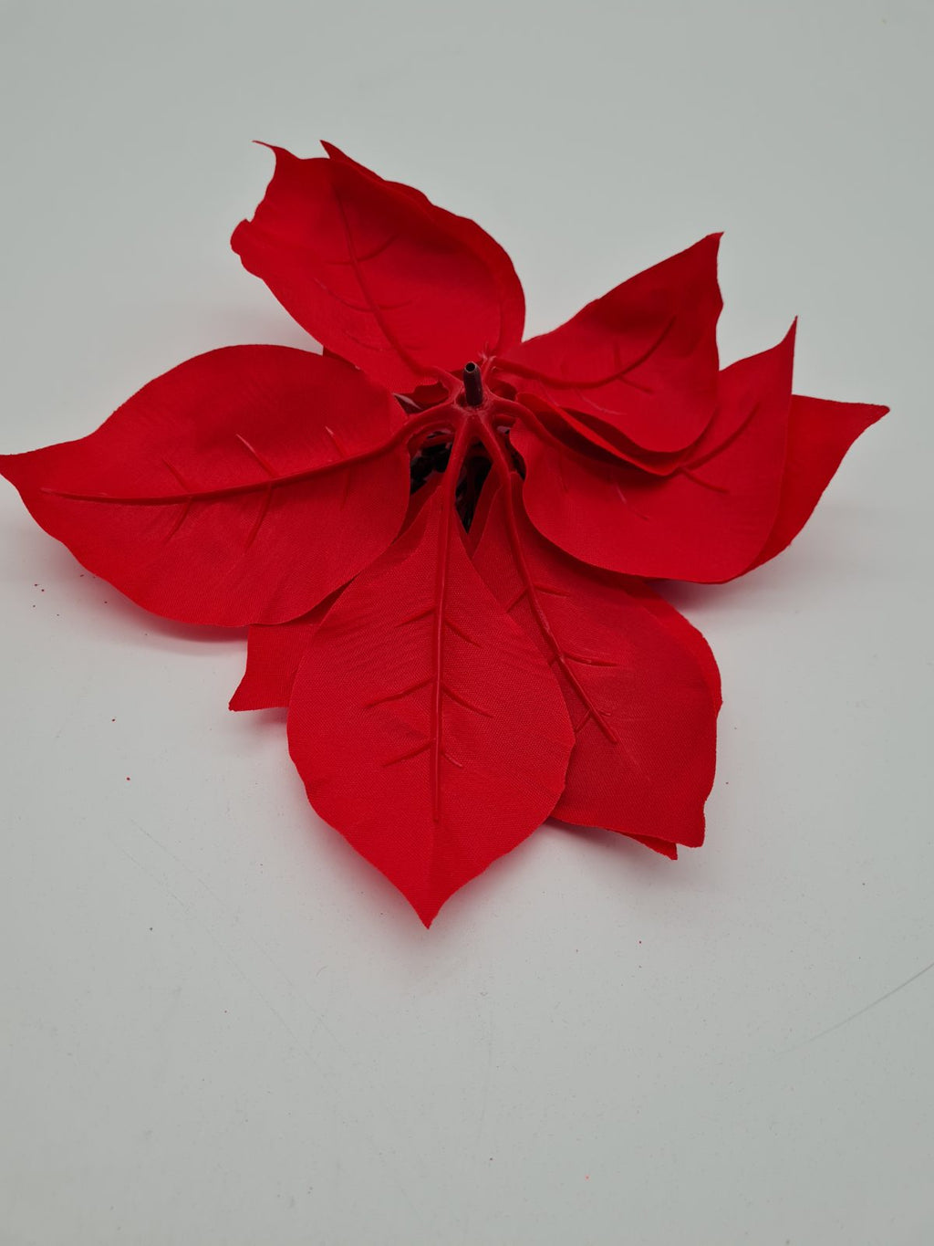 Artificial poinsettia flower decorations — photograph 2