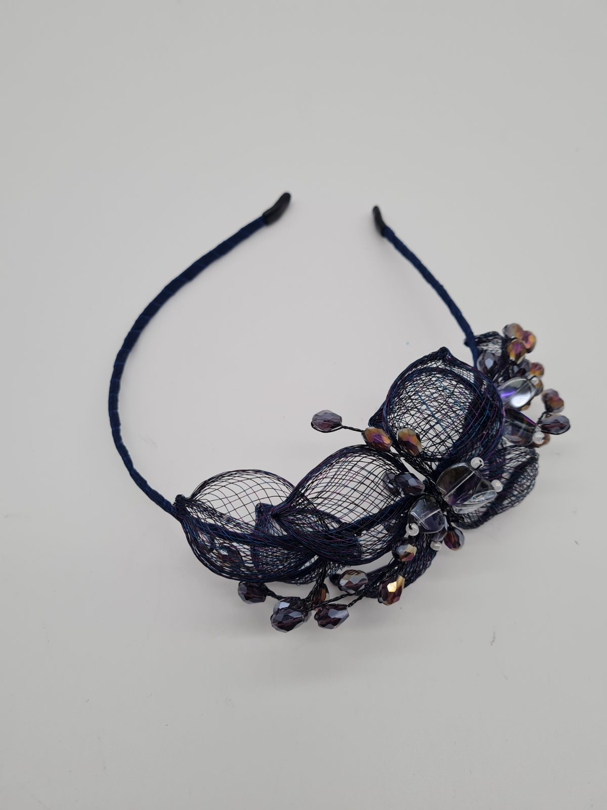 Decorative beaded floral headband — photograph 1