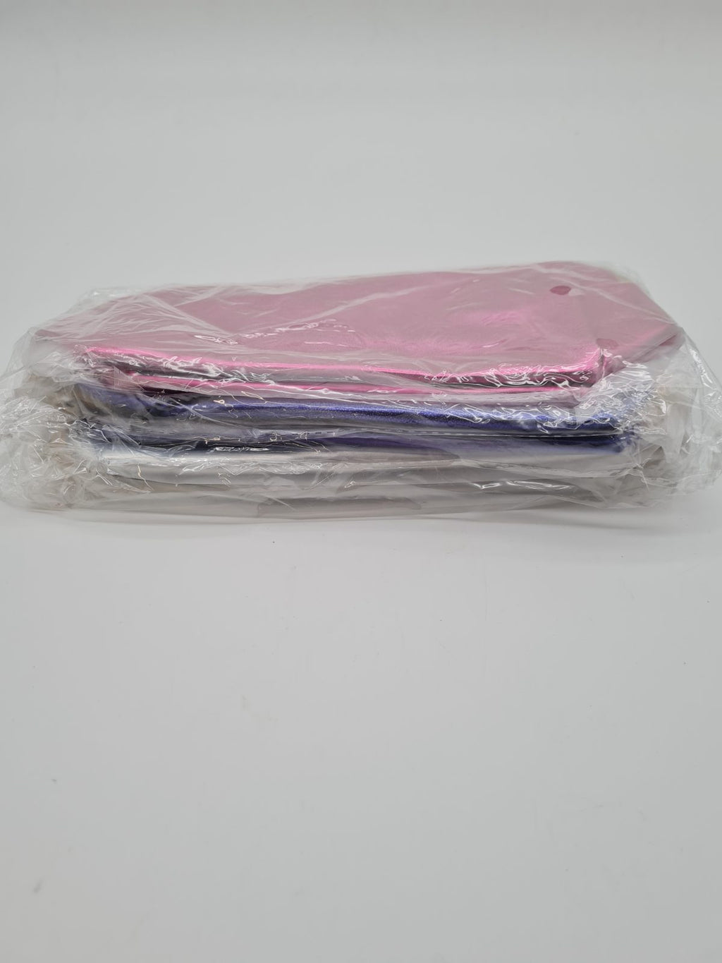 3 pack ofMetallic zip cosmetic bag — photograph 3