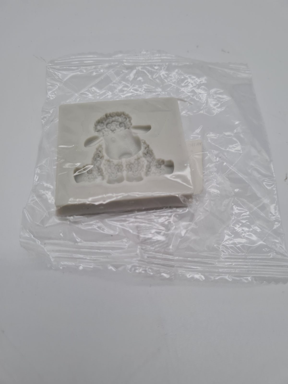 Sheep design silicone mould — photograph 1
