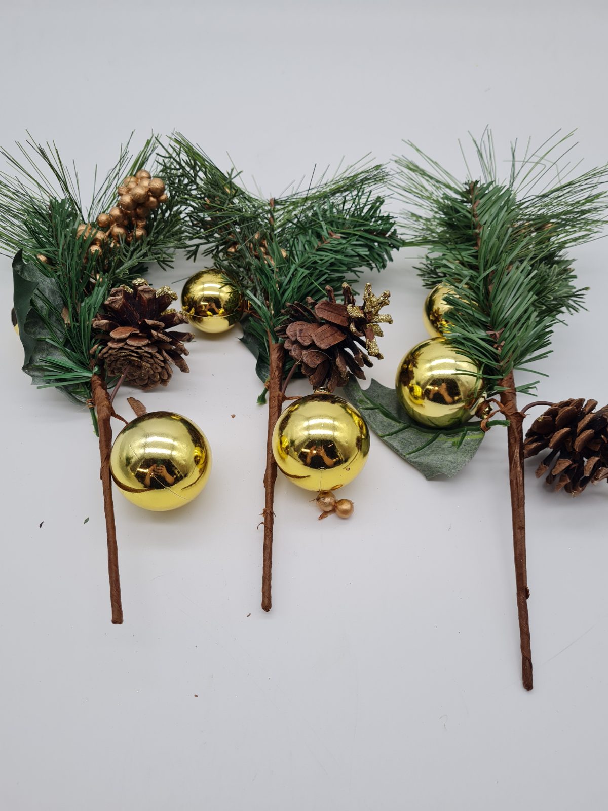 Artificial Christmas Foliage Sprays pack of 4 — photograph 1
