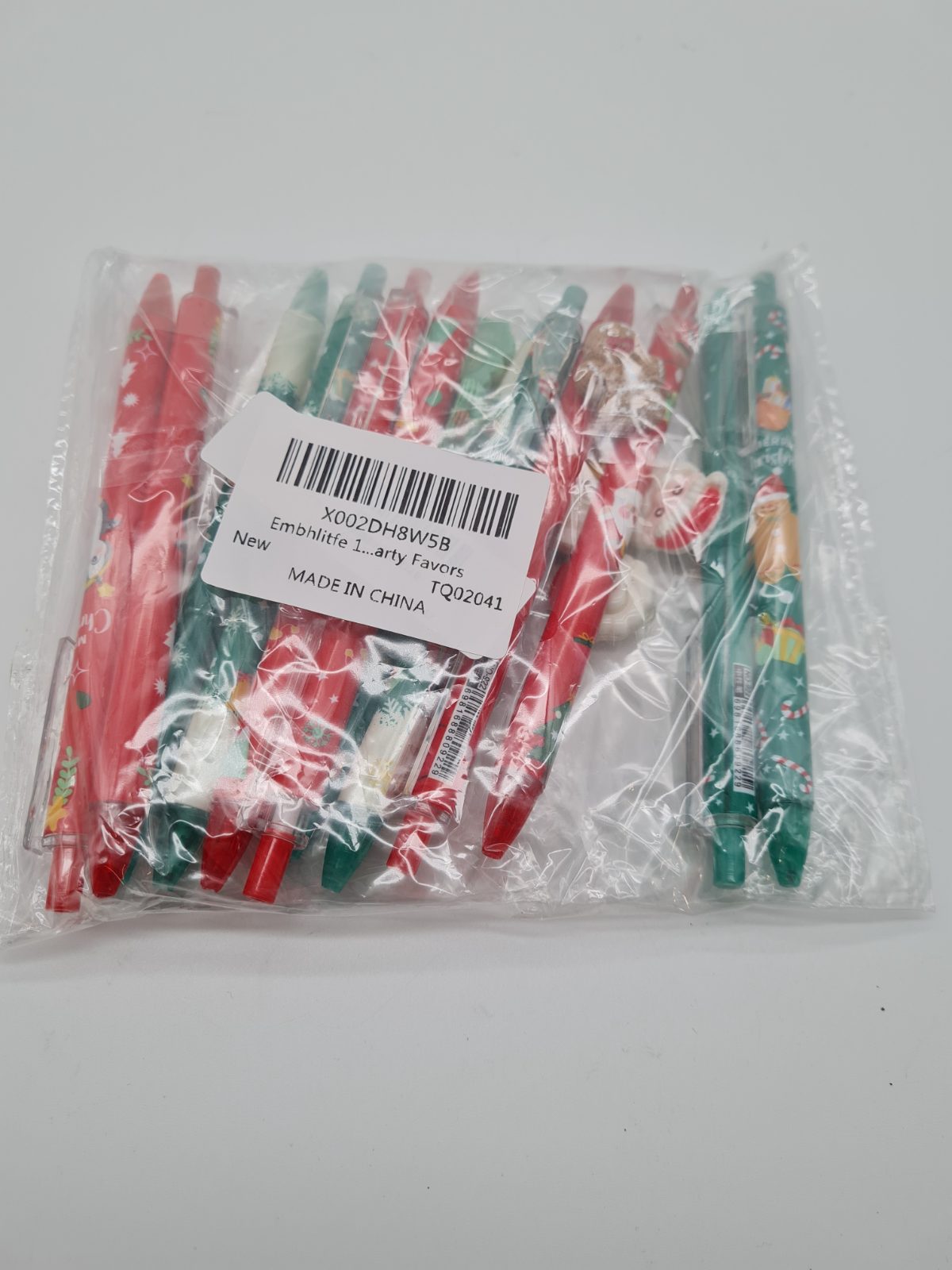Christmas-Themed Pen and Novelty Eraser Set — photograph 1