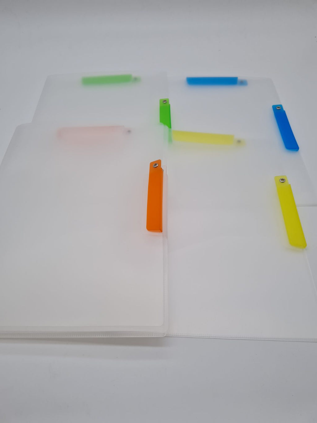 A4 Plastic Document Wallets 4 pack — photograph 1