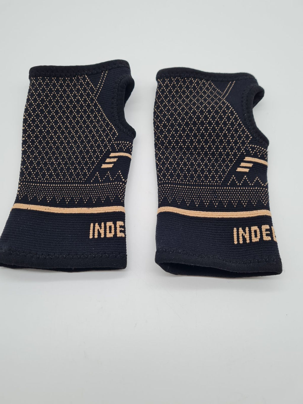 INDEXMAX Wrist Support Sleeves — photograph 1
