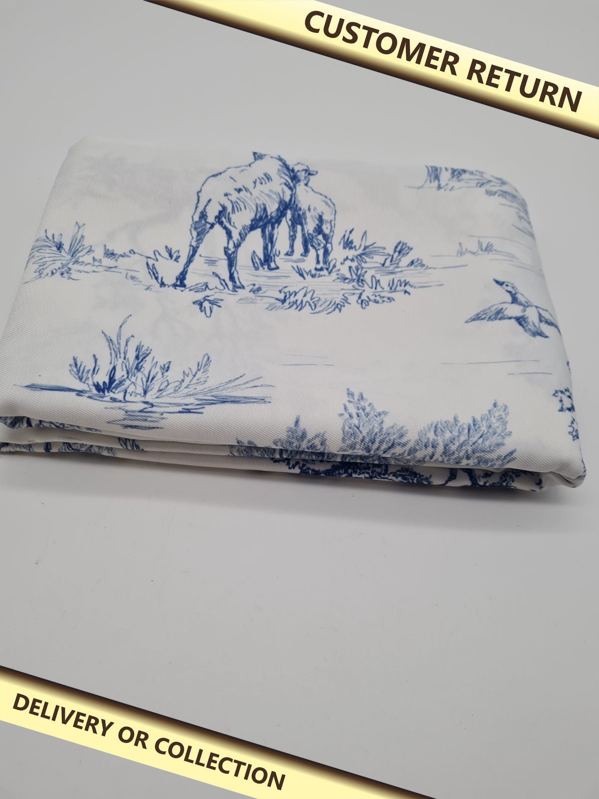 AIBIIN Wildlife Print table cloth size 32 x 182 cm — photograph 1 — Customer return; auction delivery information shown on image