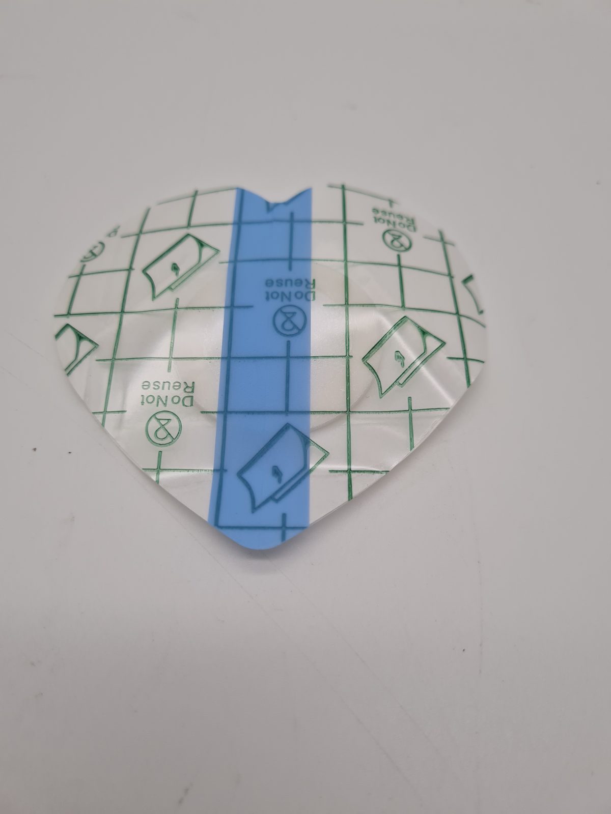 Heart-Shaped Belly Button Castor Oil Patches — photograph 1