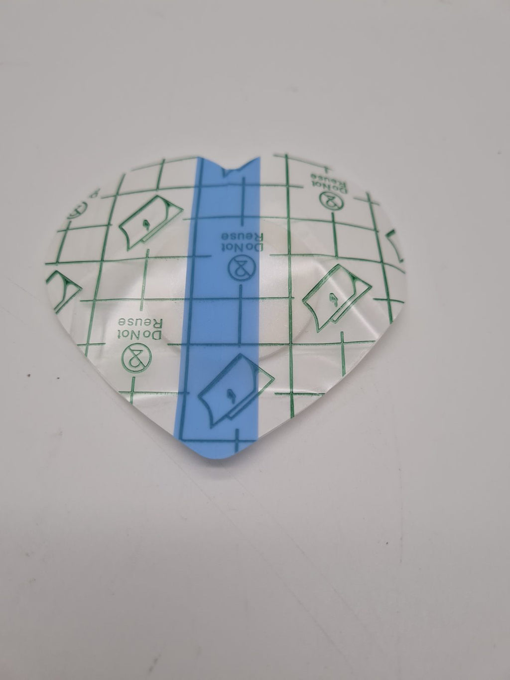 Heart-Shaped Belly Button Castor Oil Patches — photograph 1