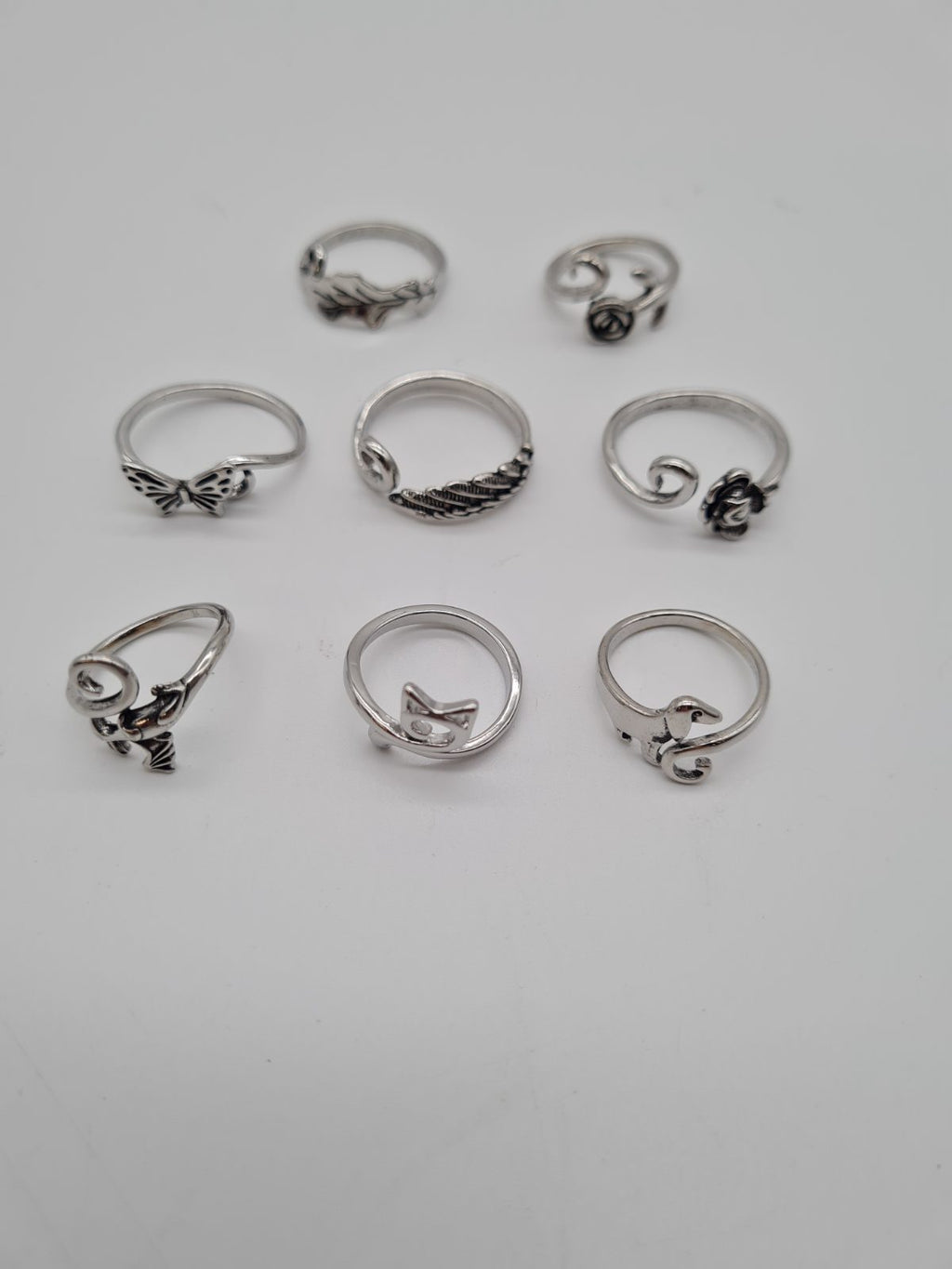 Set of 8 Adjustable Crochet Tension Rings — photograph 1