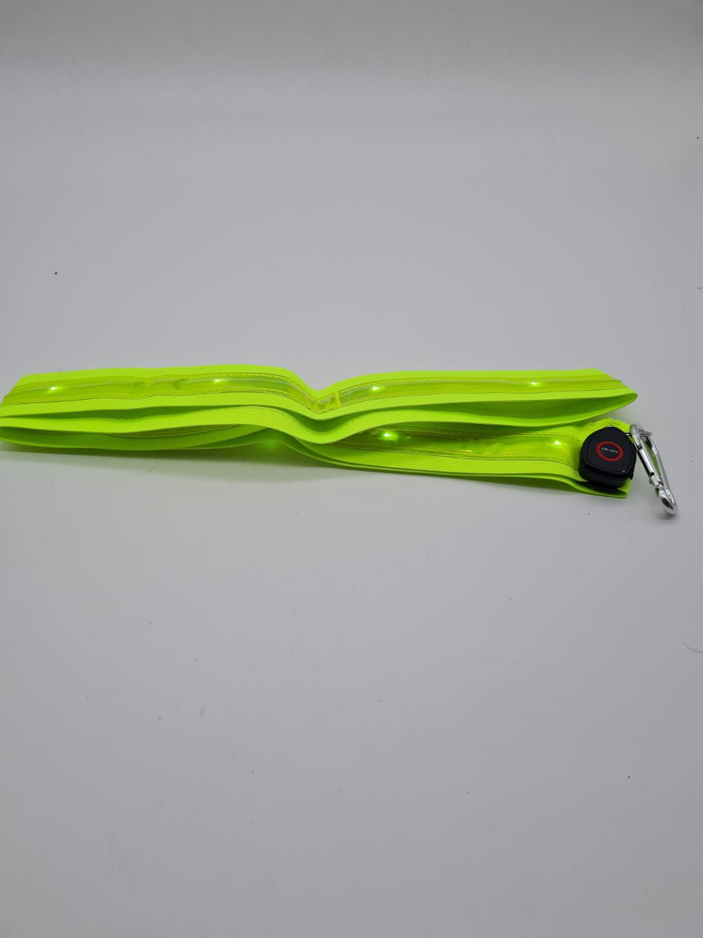 LED Reflective Safety Sash with Clip — photograph 2