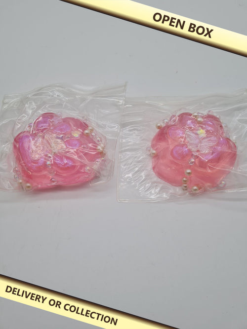 2 pcs cat paw squeeze toys — photograph 1 — Open box; auction delivery information shown on image