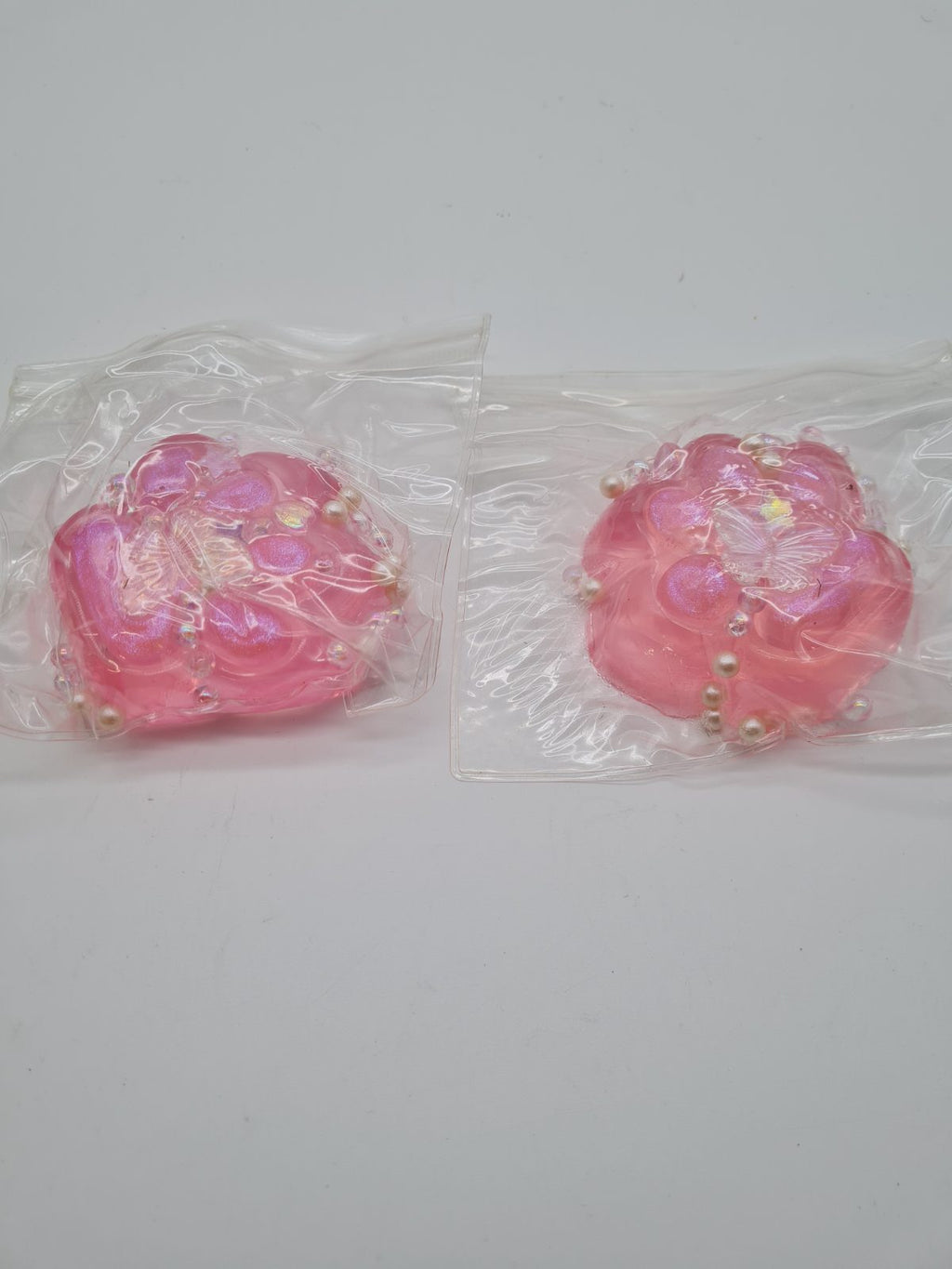 2 pcs cat paw squeeze toys — photograph 1