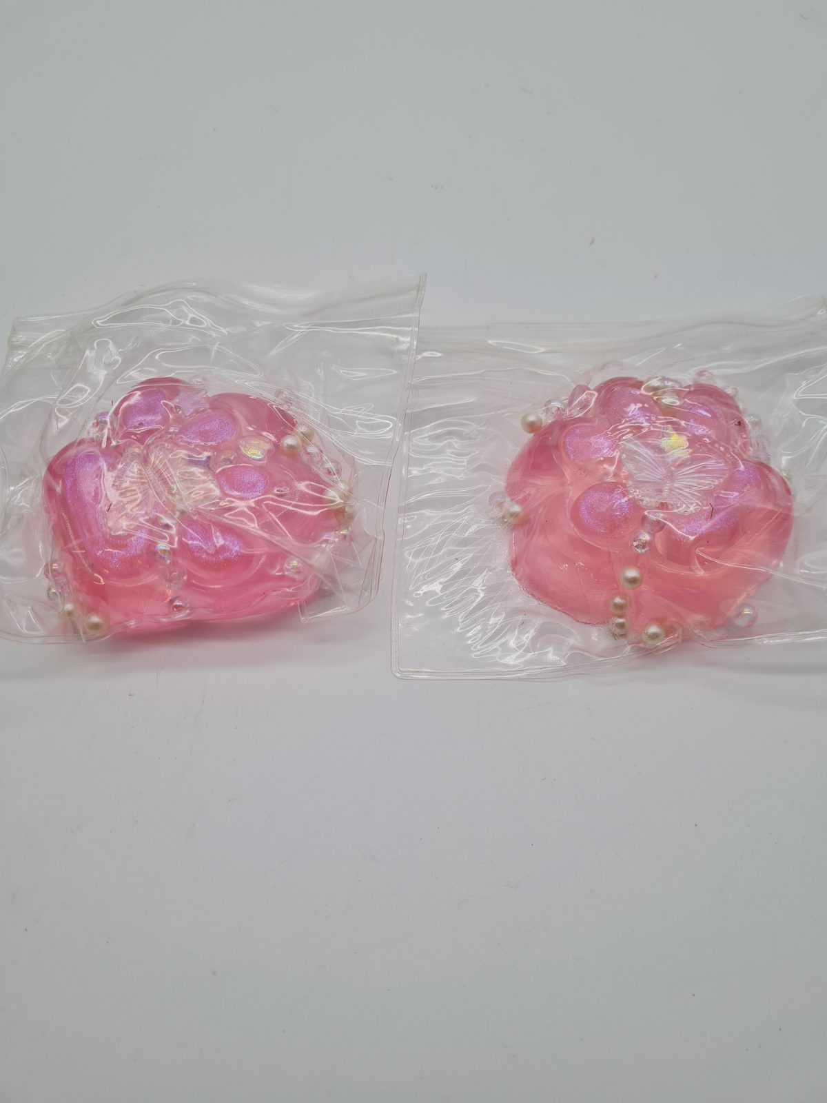 2 pcs cat paw squeeze toys — photograph 1