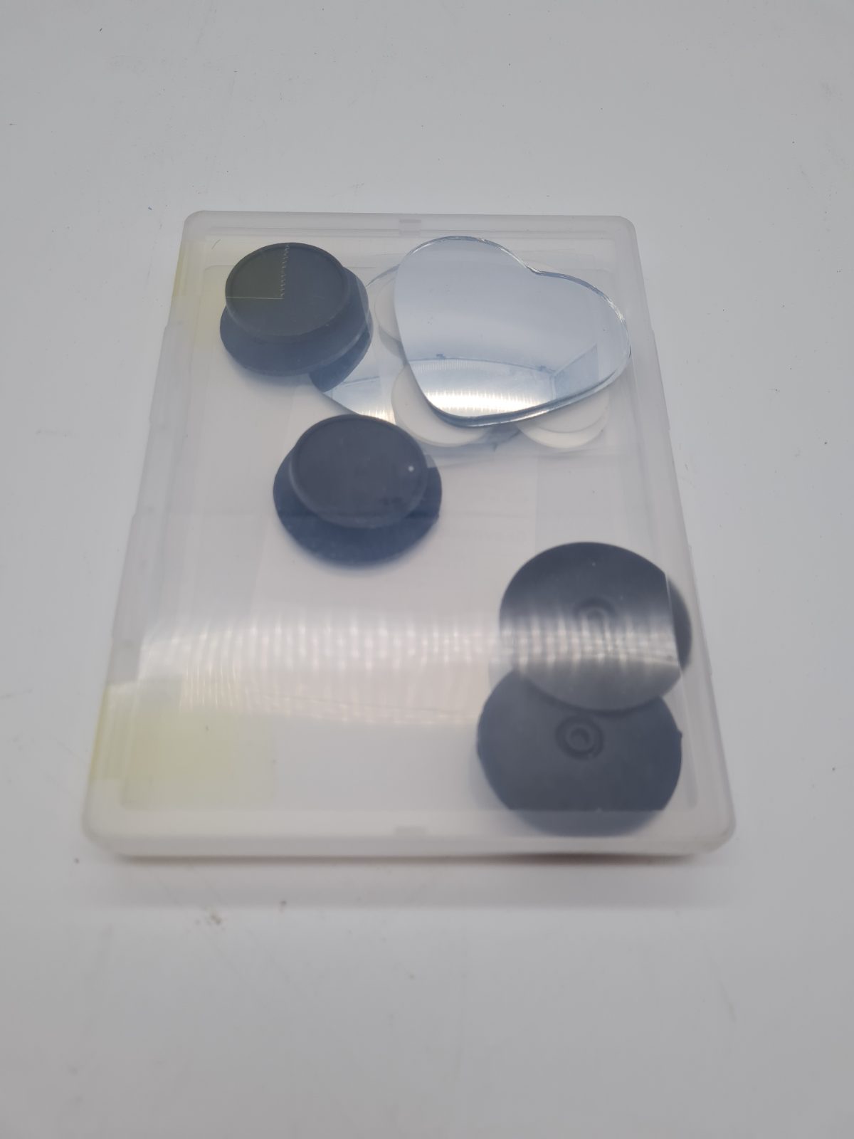 4-Piece Heart-Shaped Blind Spot Mirror Set — photograph 3