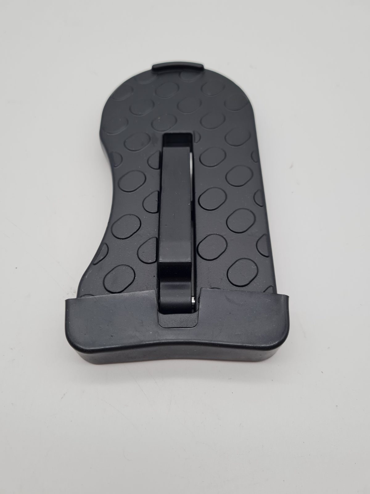 Folding Car Door Latch Step — photograph 1