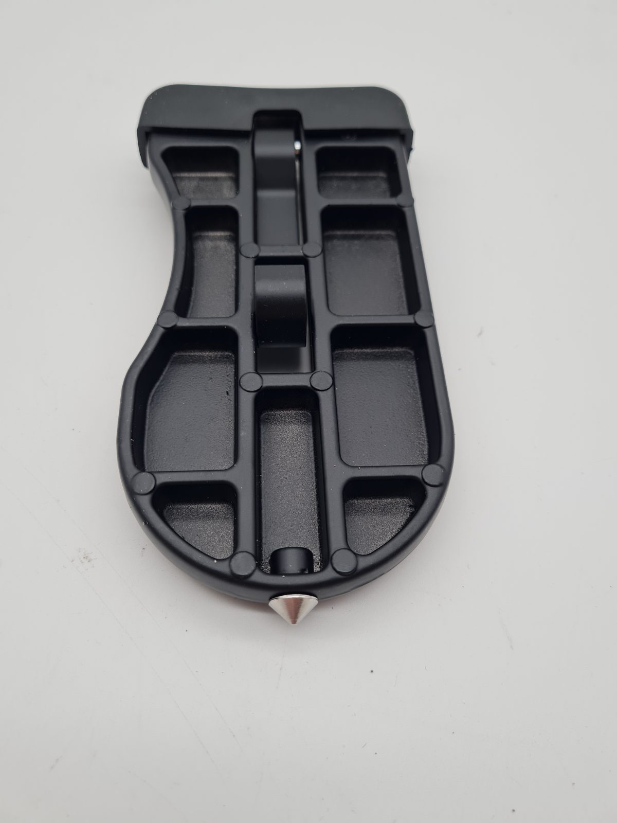 Folding Car Door Latch Step — photograph 2