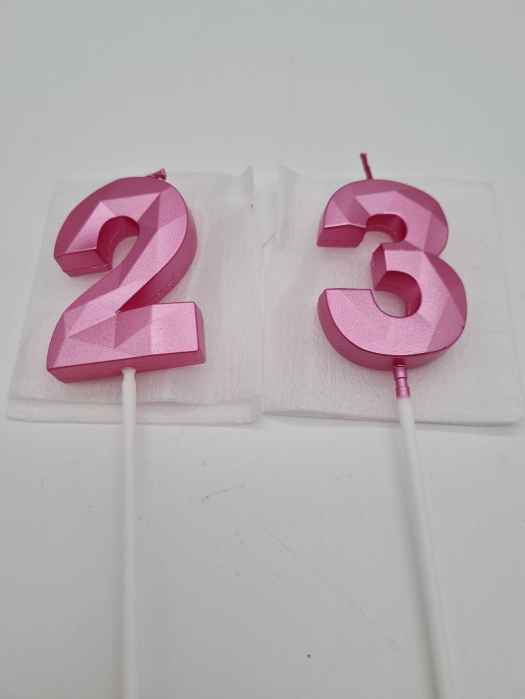 Number 23 Birthday Cake Candles — photograph 1