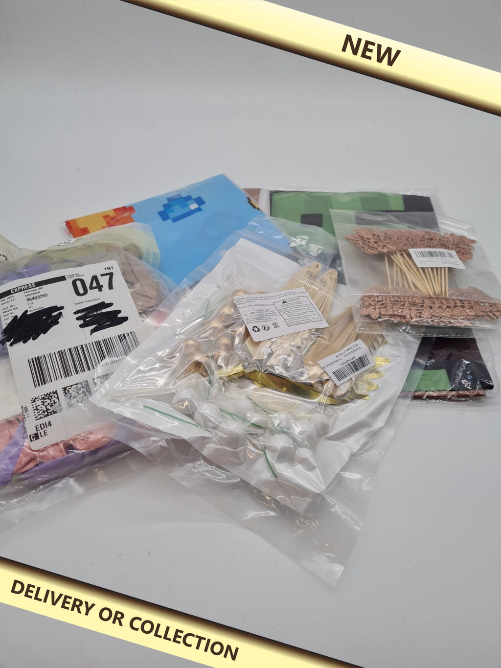 5 piece mixed party bits — photograph 1 — New; auction delivery information shown on image