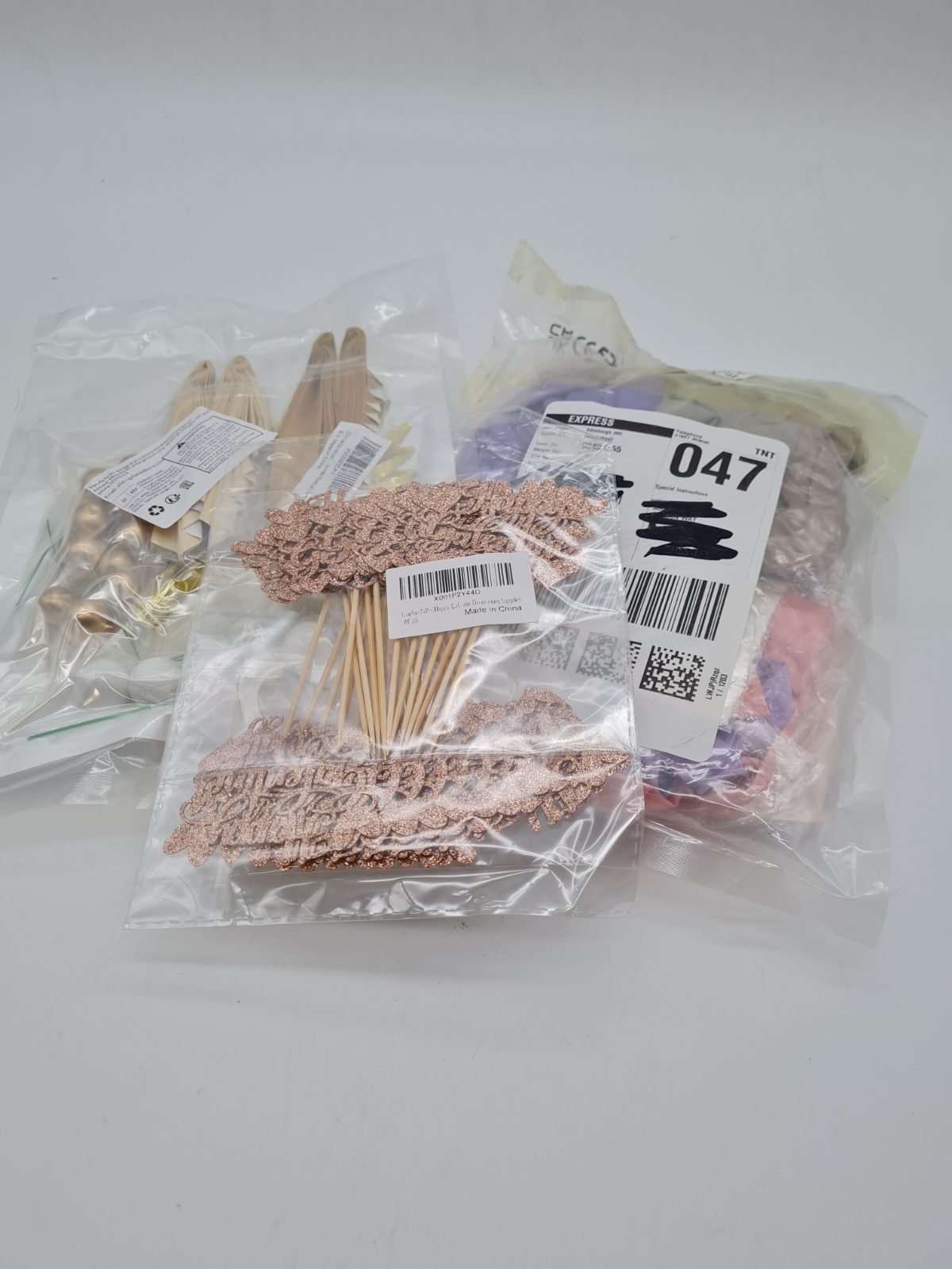 5 piece mixed party bits — photograph 3