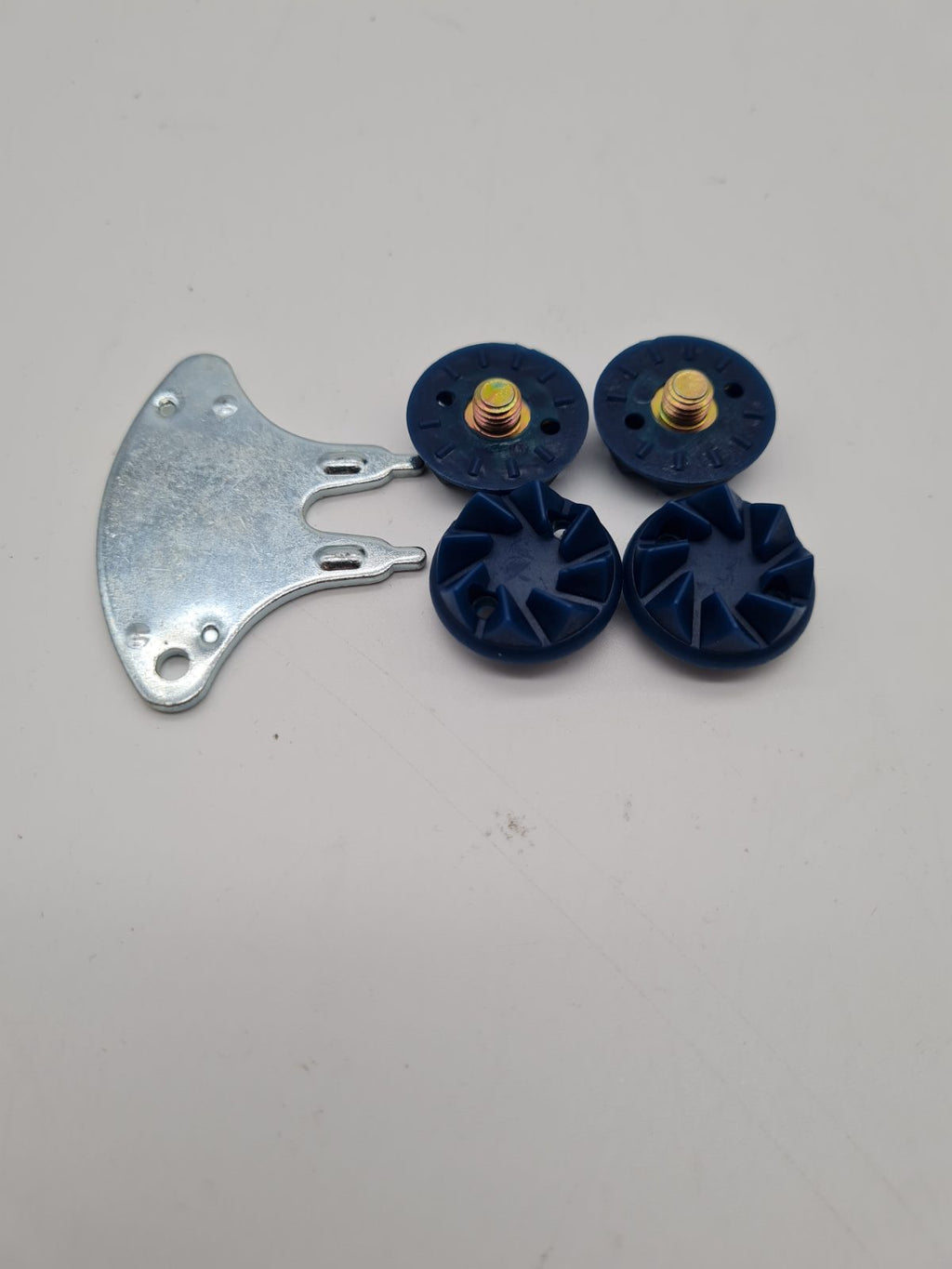 Cricket Shoe Stud Set — photograph 1