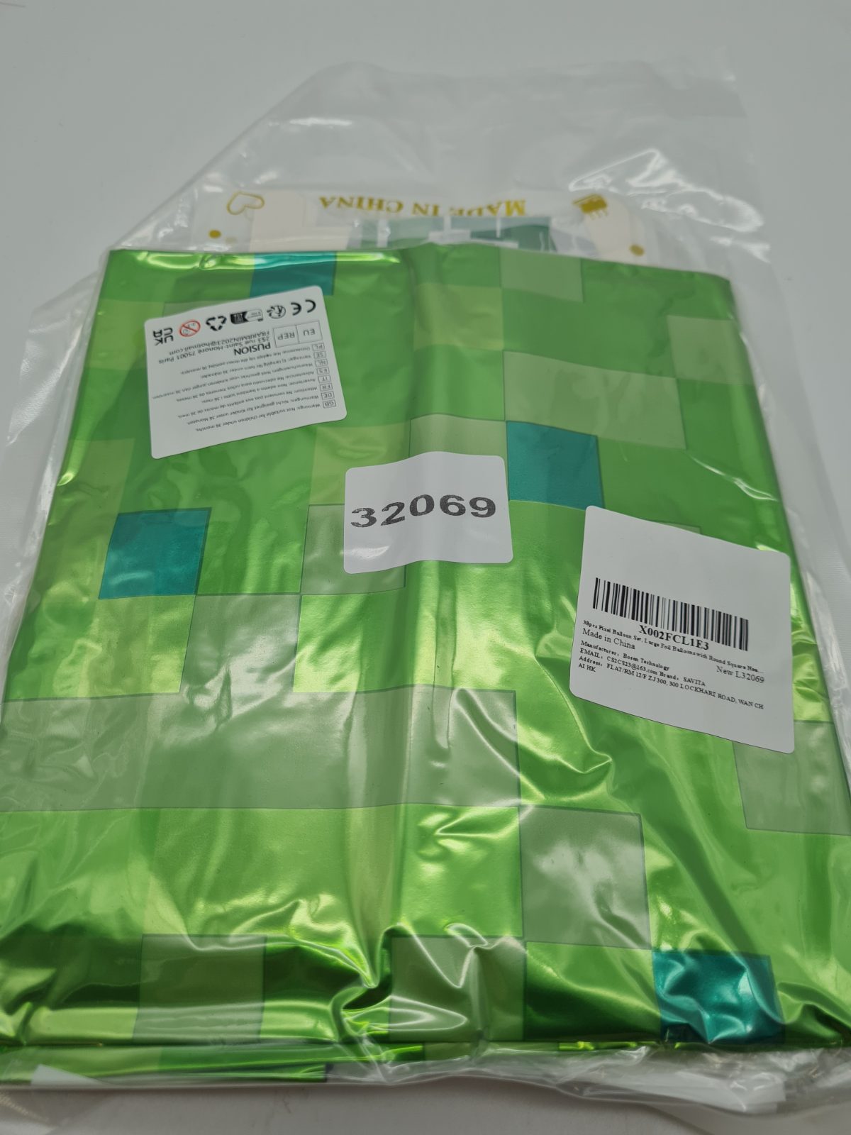 Pixel-style party balloon set 38pcs — photograph 1