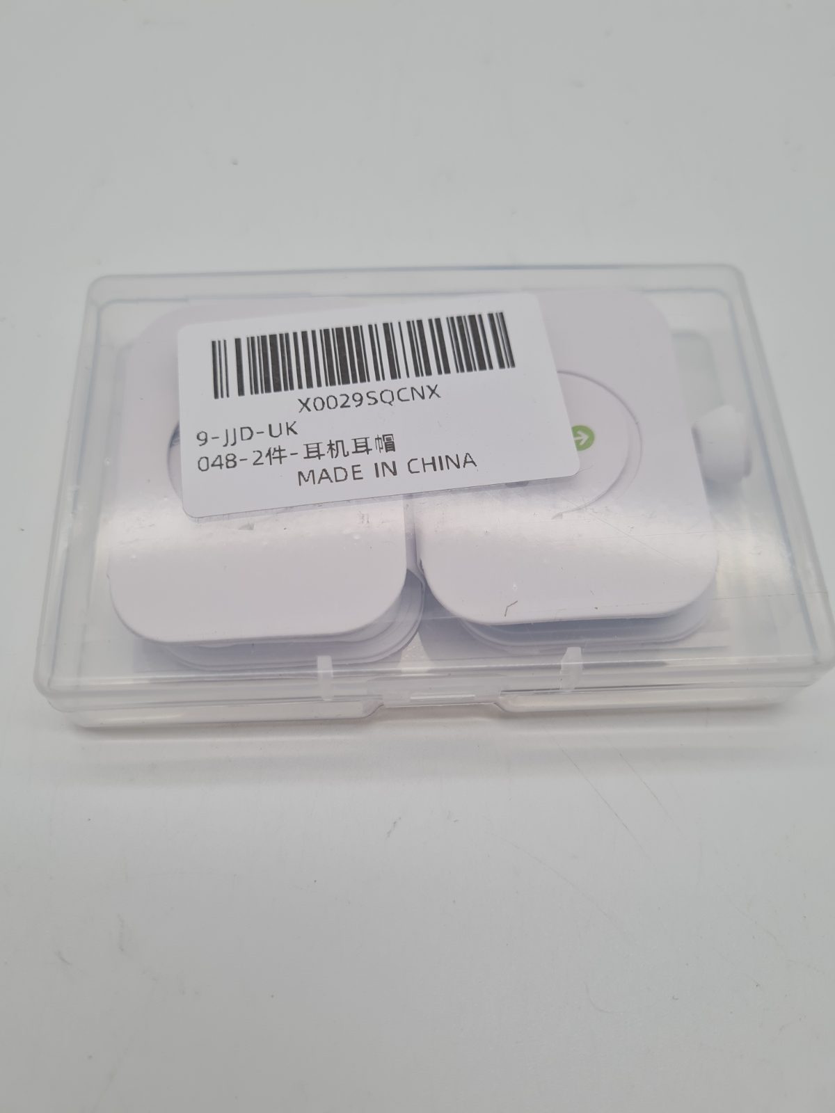 Replacement Earbud Tips, 8 Pairs in XS/S/M/L — photograph 1