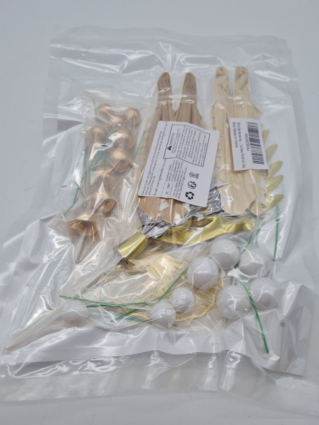 Assorted Botanical Cake Topper Decoration Set 29 pcs — photograph 2