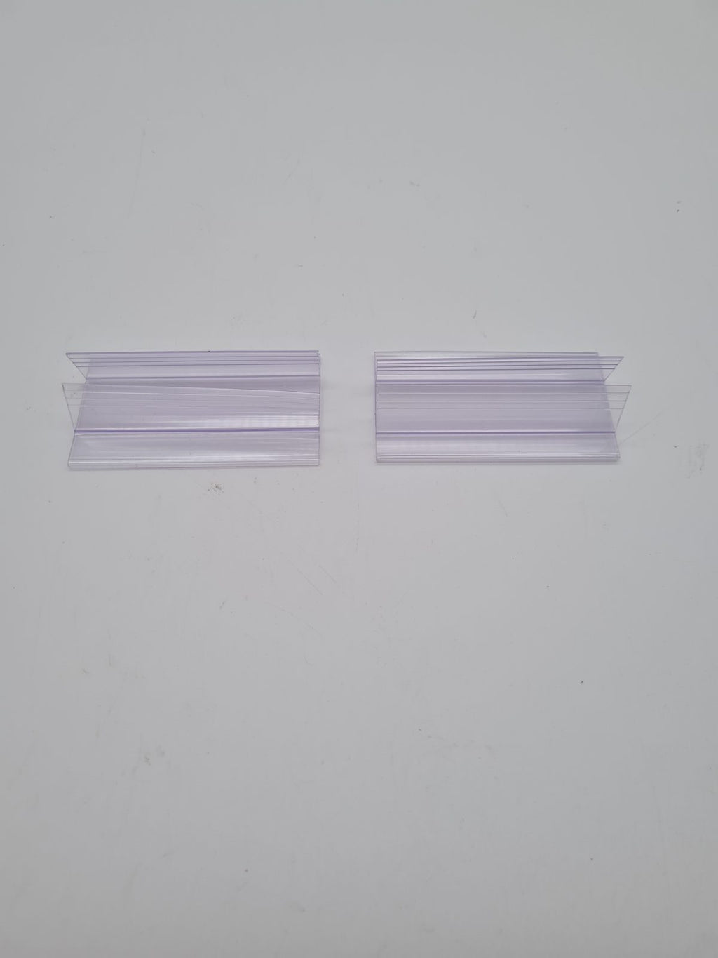 Bundle of plastic channel profiles — photograph 1