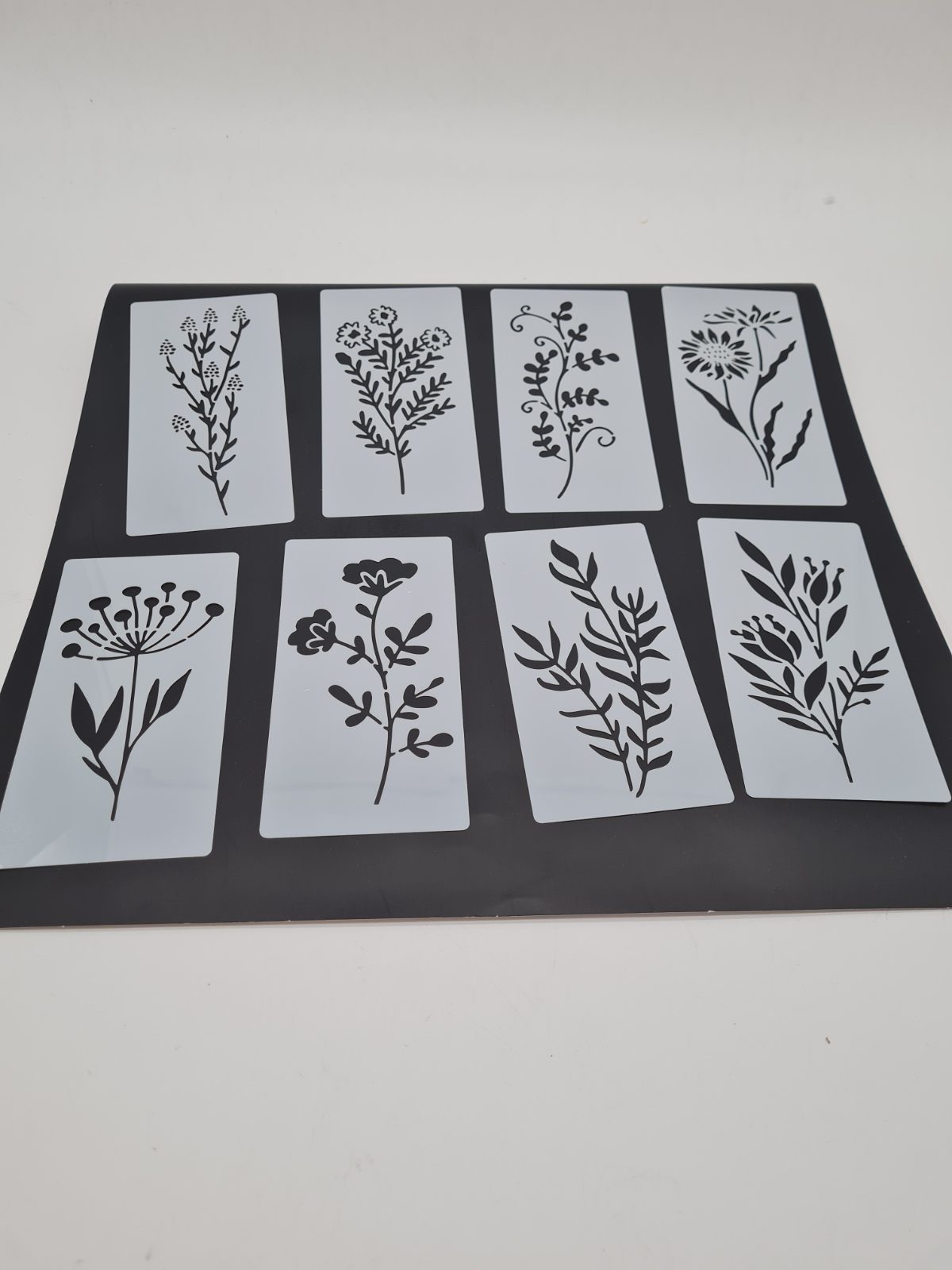 Flower and Botanical Craft Stencil Set — photograph 1