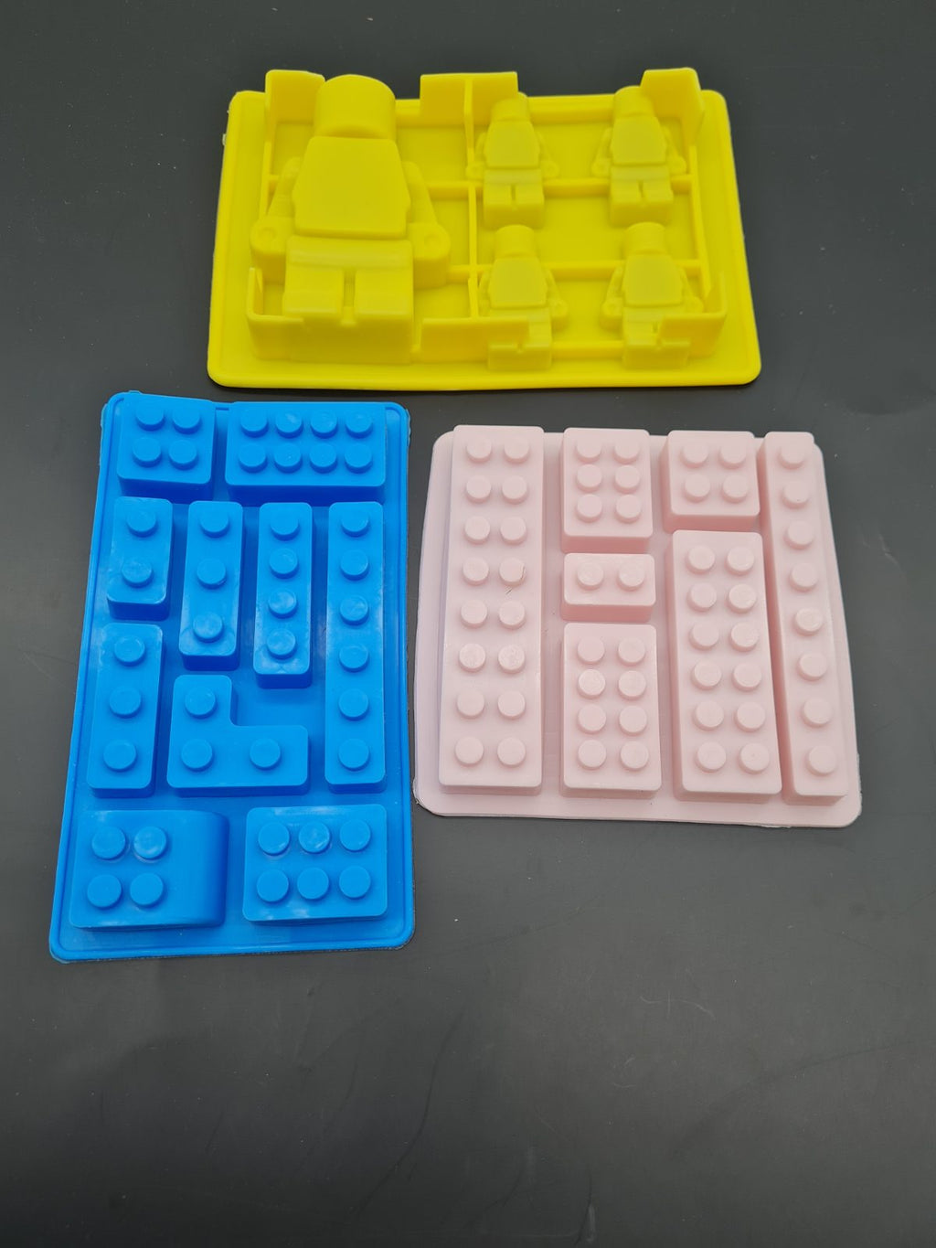 Building Brick and Figure Mould Set — photograph 1