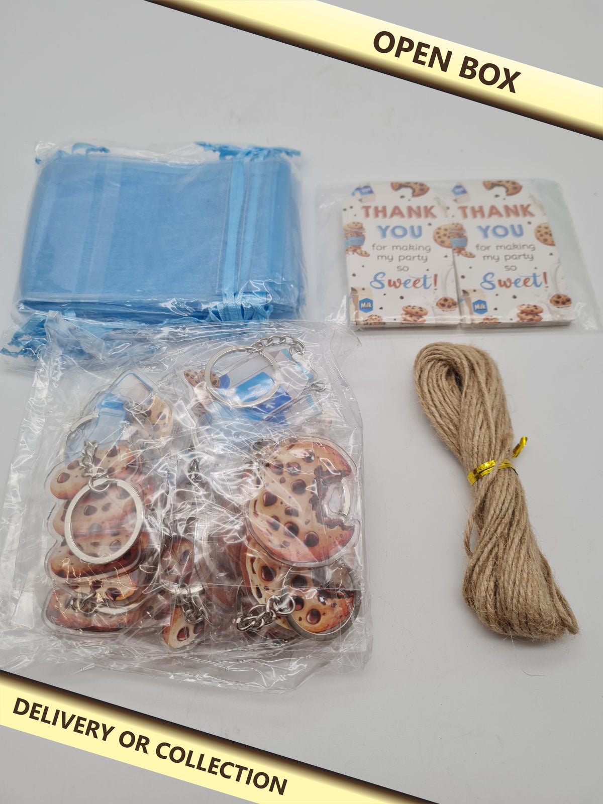 Cookie-Themed Party Favour Set — photograph 1 — Open box; auction delivery information shown on image