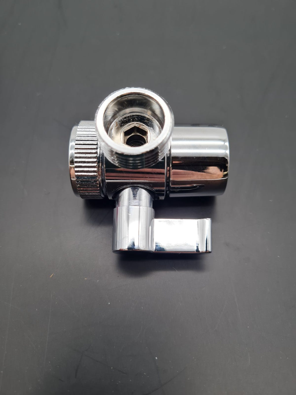 Tap Diverter Valve and Adapter Kit — photograph 2