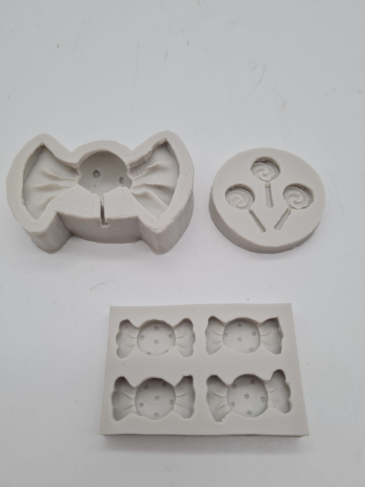 Fondant and Gum Paste Mould Set — photograph 1