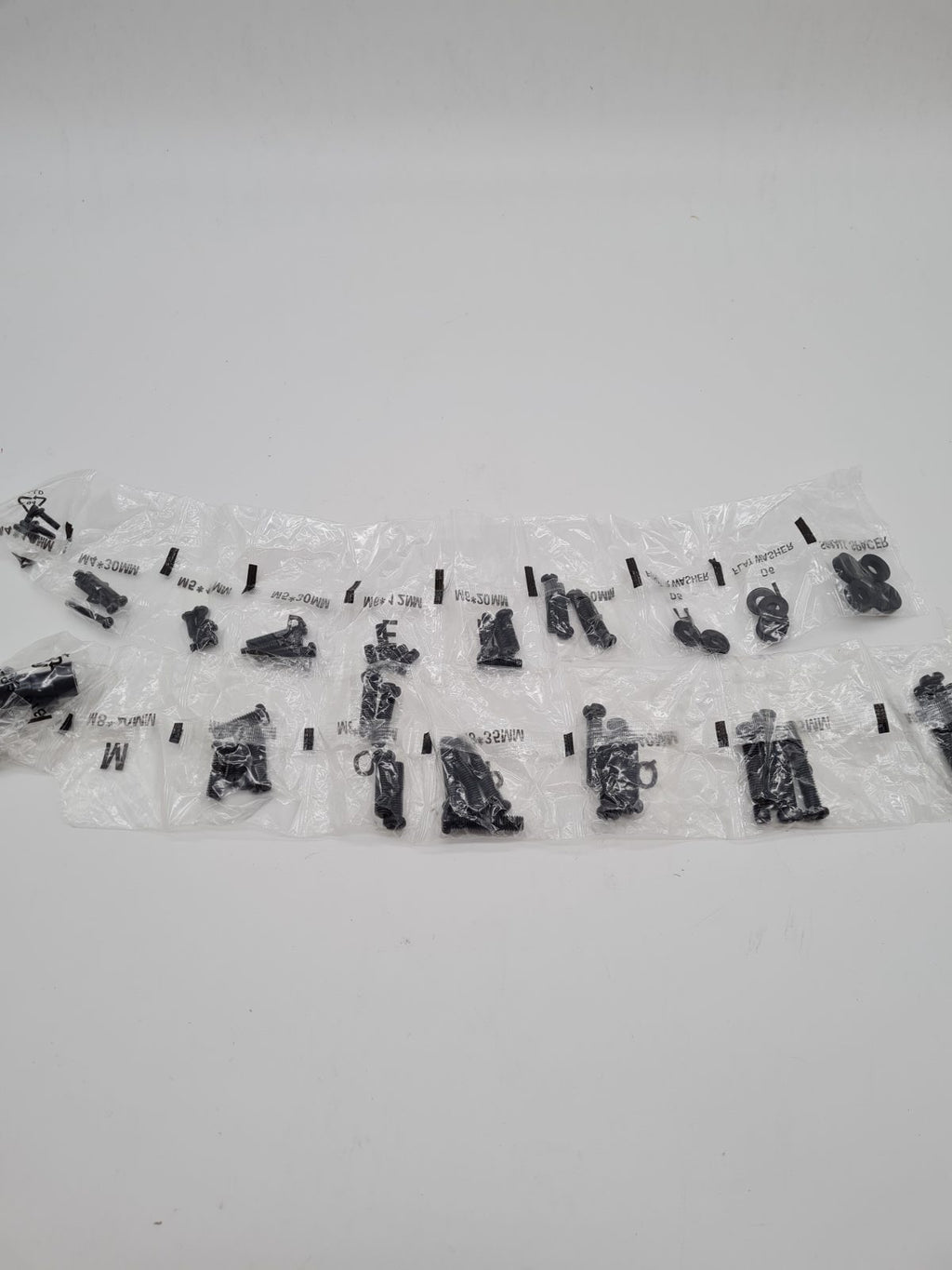 BONTEC TV and Monitor Mounting Hardware Kit — photograph 2