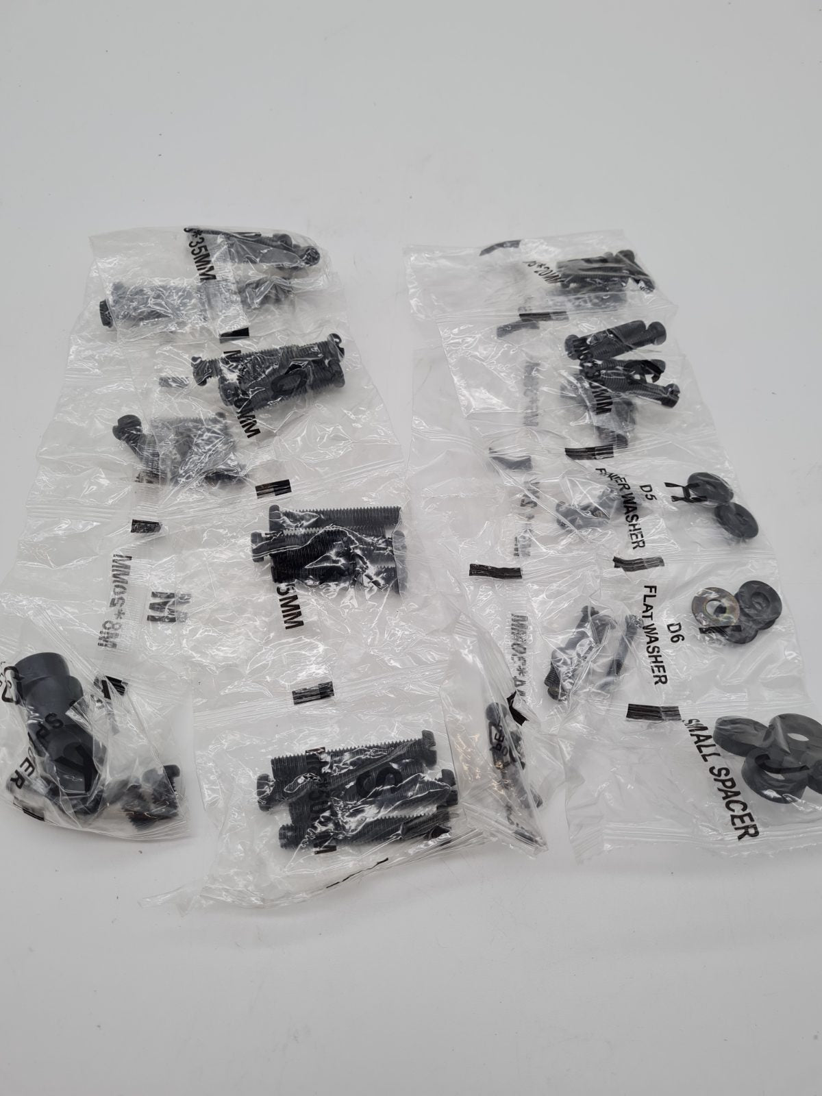 BONTEC TV and Monitor Mounting Hardware Kit — photograph 1
