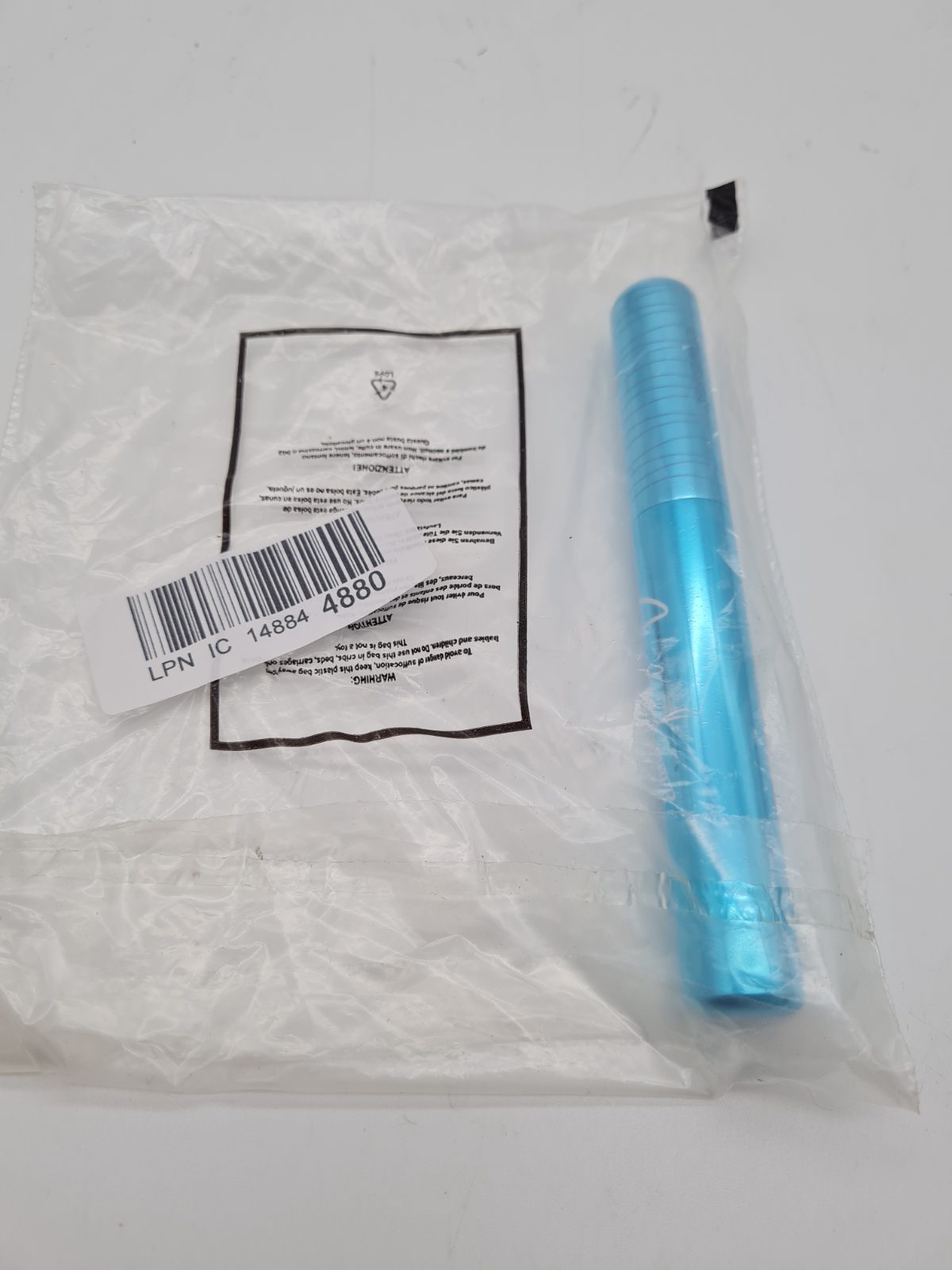 Natural Fiber Mascara — photograph 3