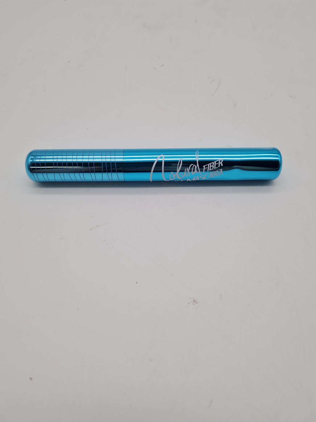 Natural Fiber Mascara — photograph 1