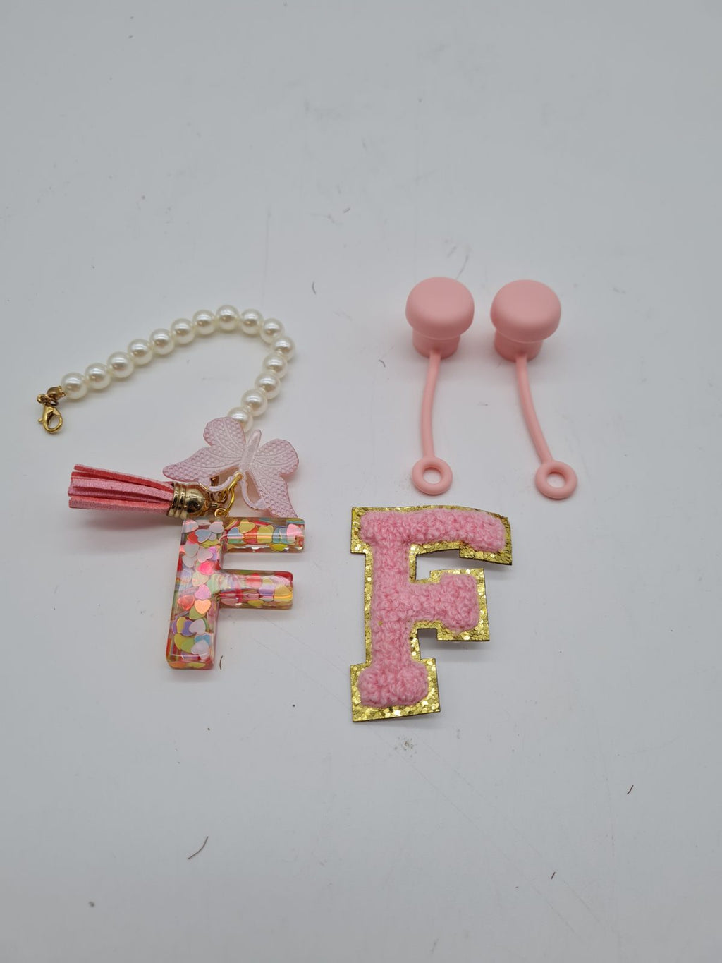 Letter F Clog Accessory Set 632125650046 — photograph 1