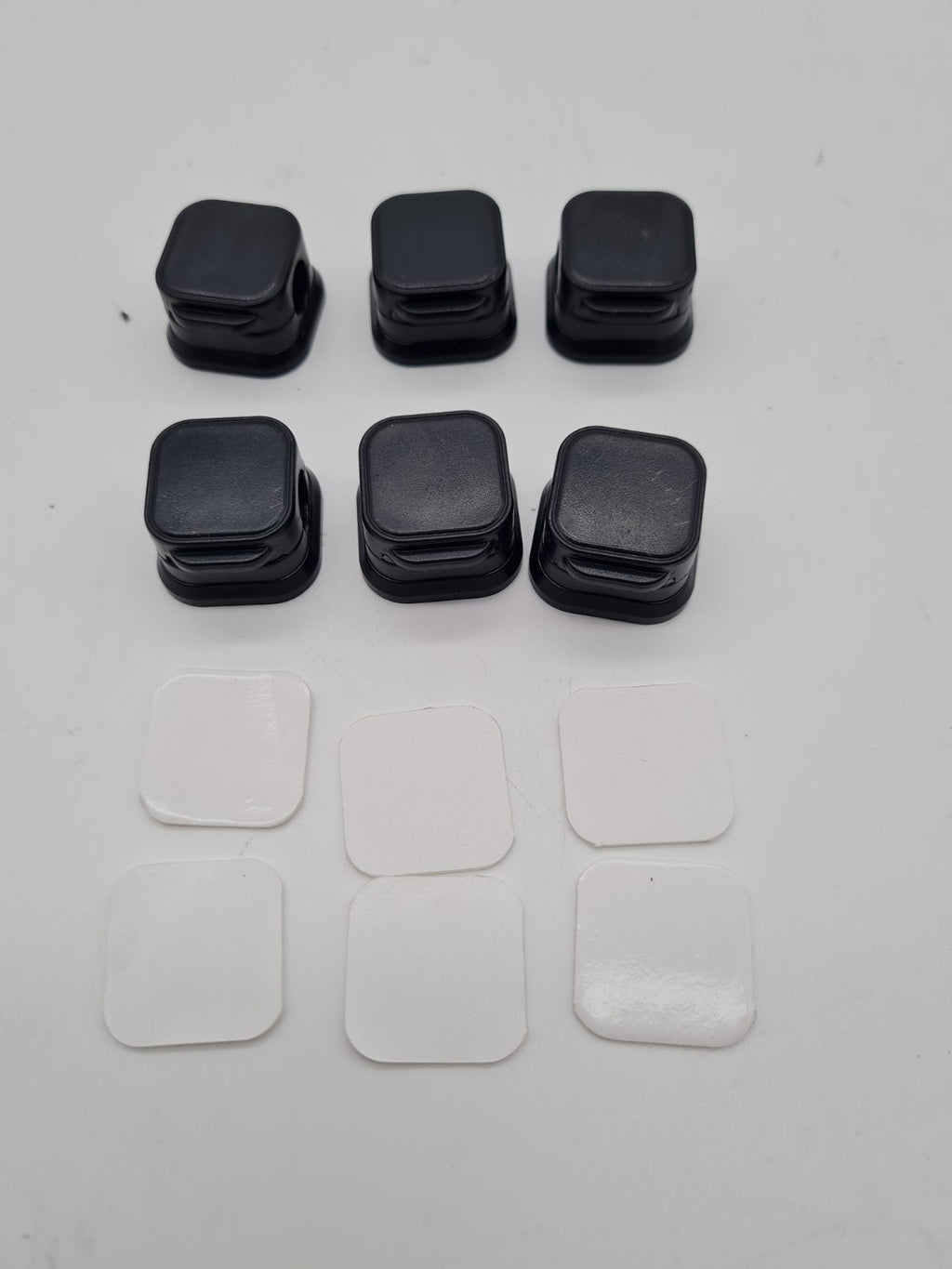 Set of 6 Magnetic Cable Clips — photograph 2