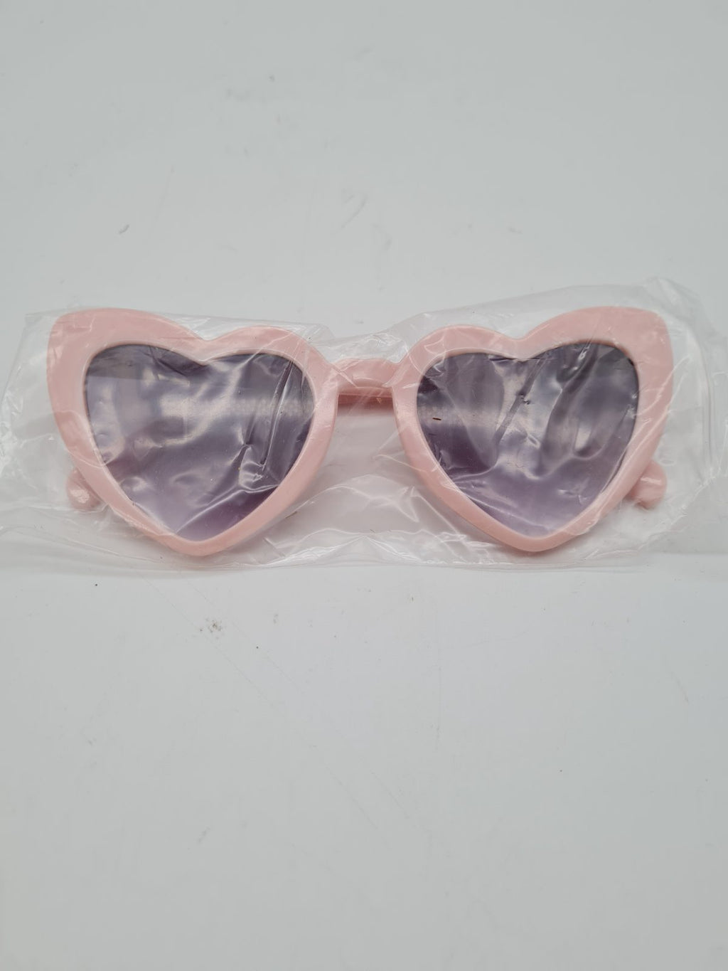 Heart-Shaped Sunglasses — photograph 3